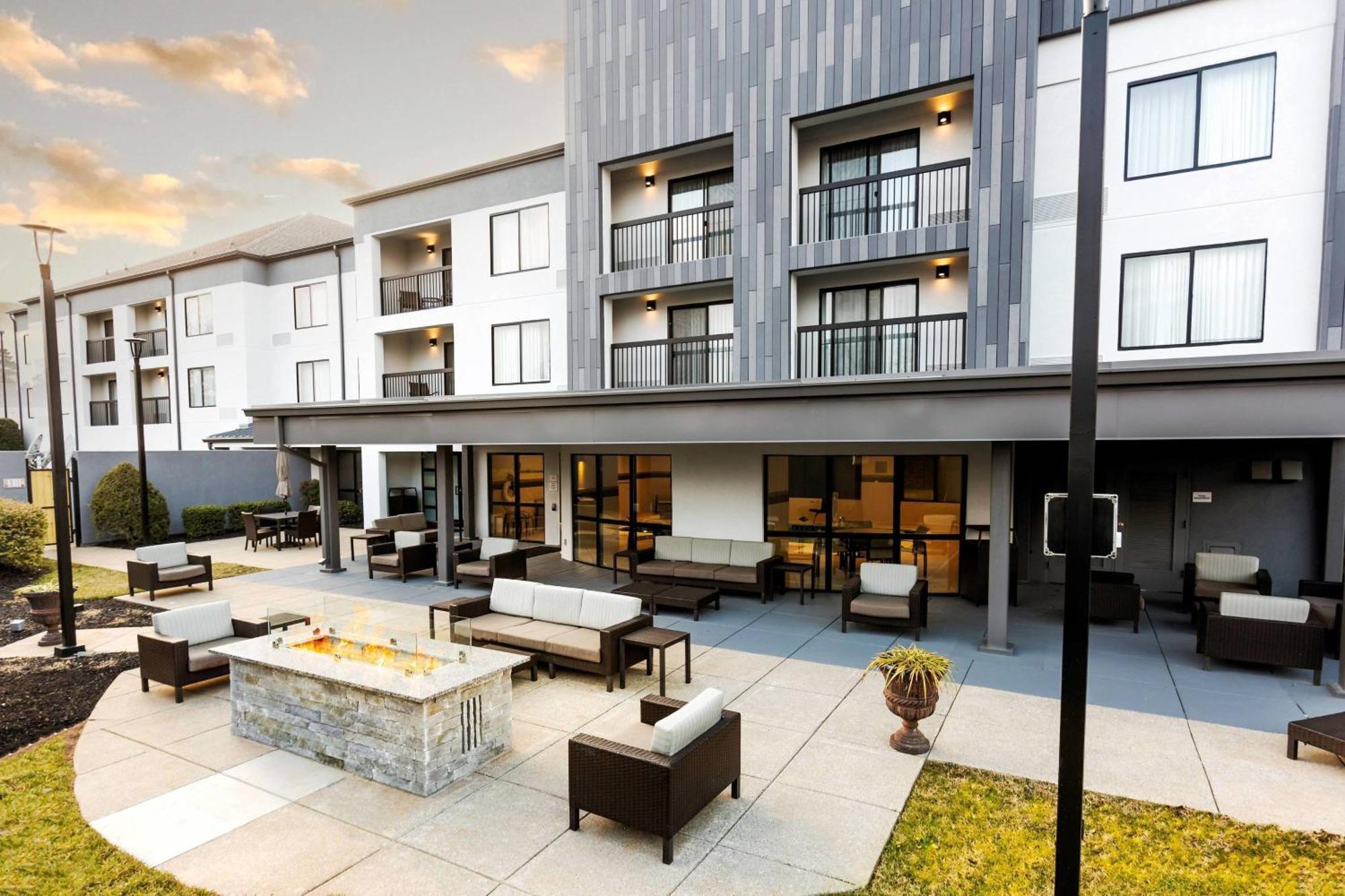 Courtyard Bowling Green Convention Center Exterior foto